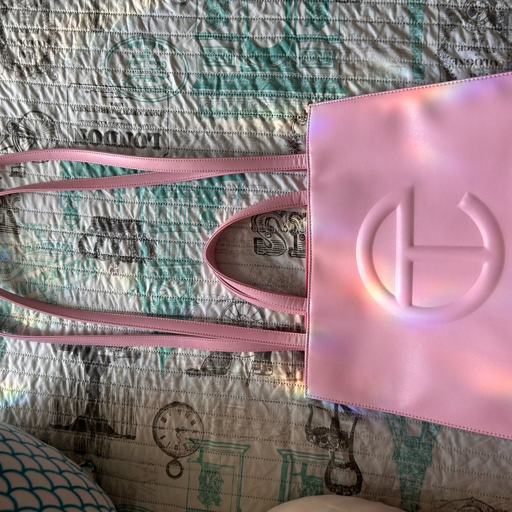 baby pink medium telfar bag